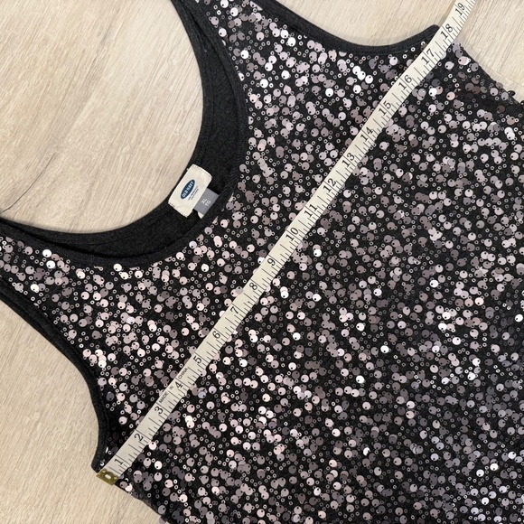 Old Navy Gray Sequin Front Tank Top Size XL - Picture 7 of 13